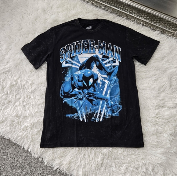 Marvel Spiderman Mens graphic tee. Size Small. New. - Picture 1 of 7